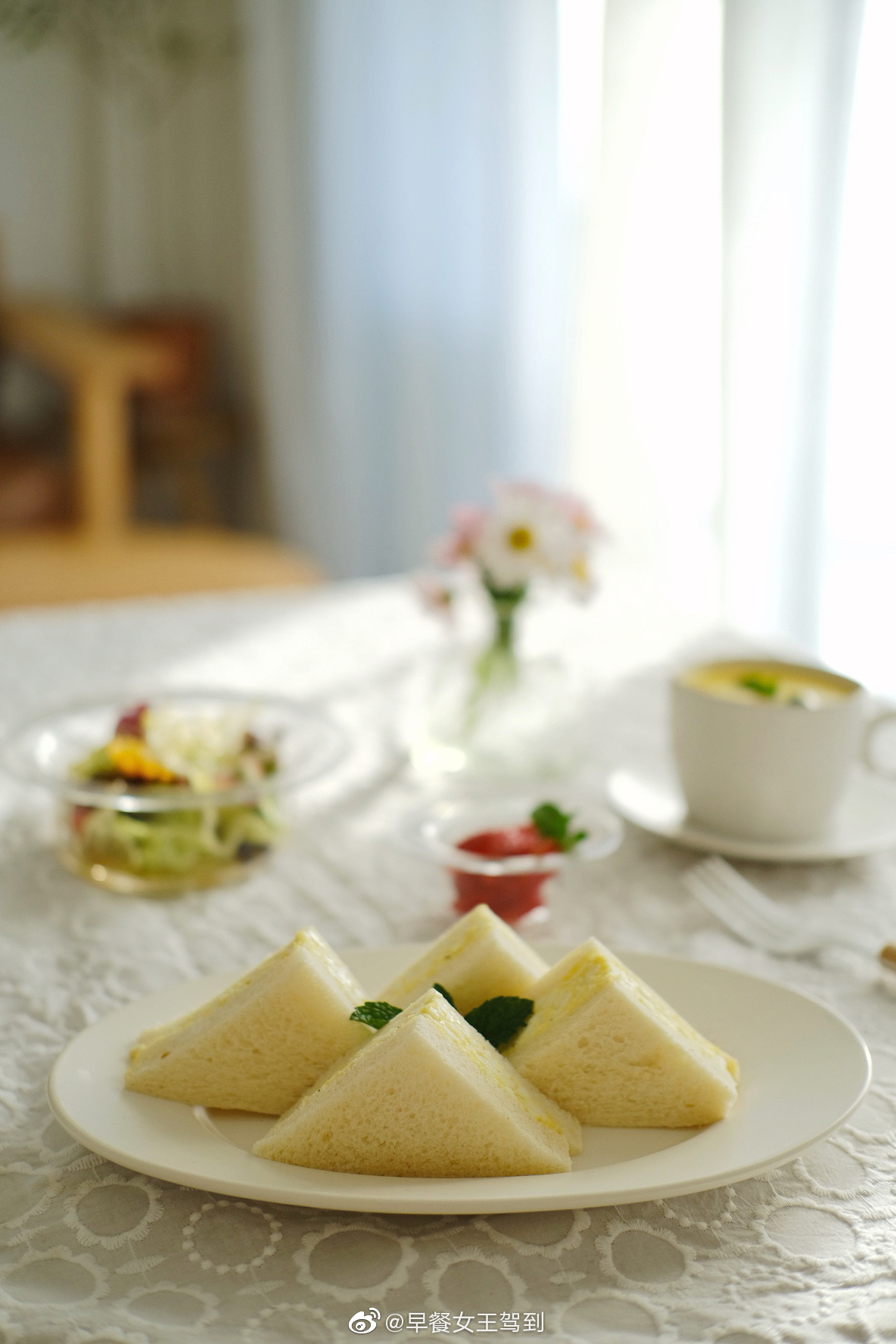 每天忙碌又充实早上这个快手早餐很适合赶着去职场的上班族哦做法