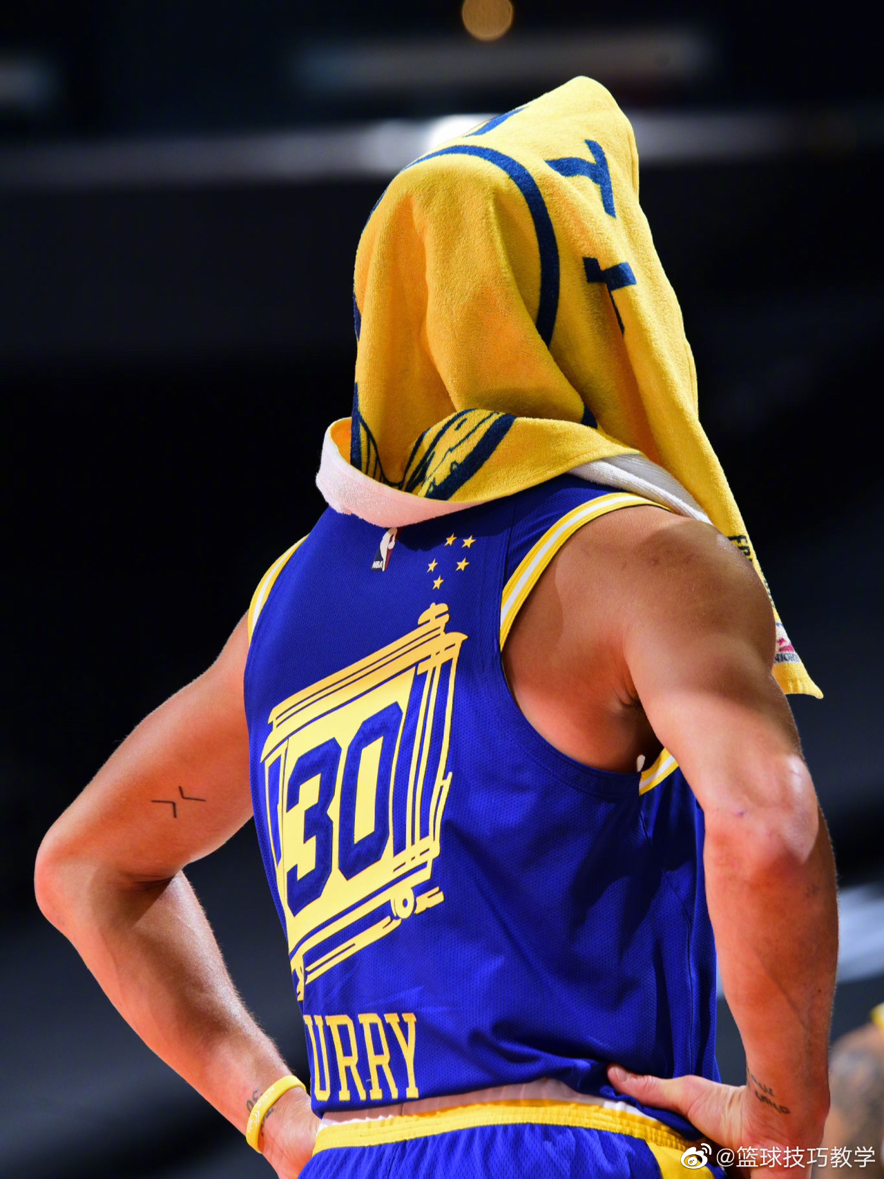 库里稀有背影合集_高清图集_新浪网