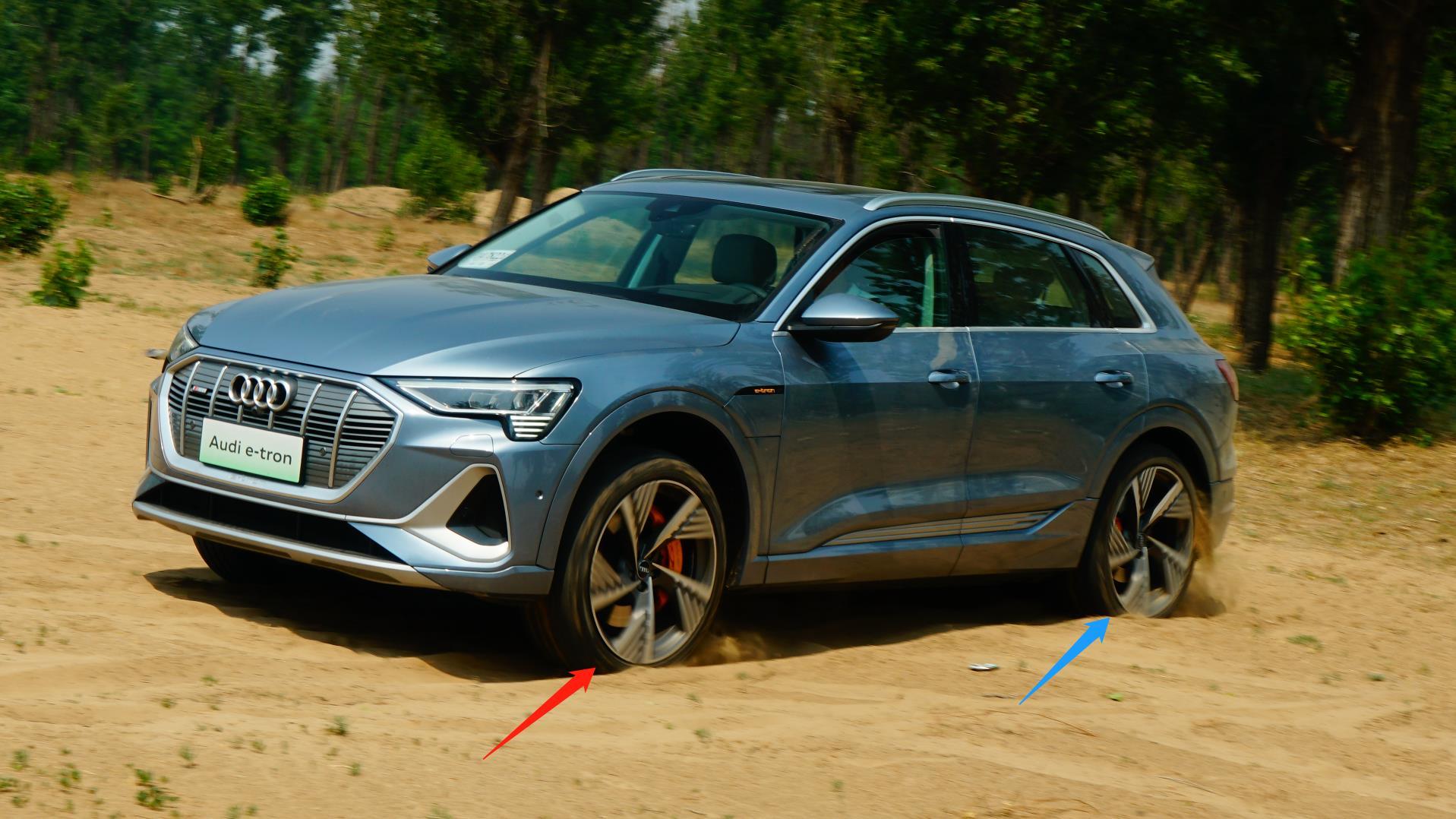 深度:研判奥迪e-tron电四驱系统扭矩再分配策略-新浪汽车