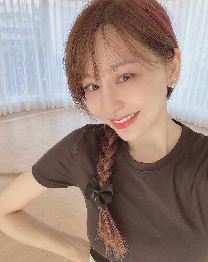 除了保养,还归功于造型|王心凌|少女|刘海_新浪新闻