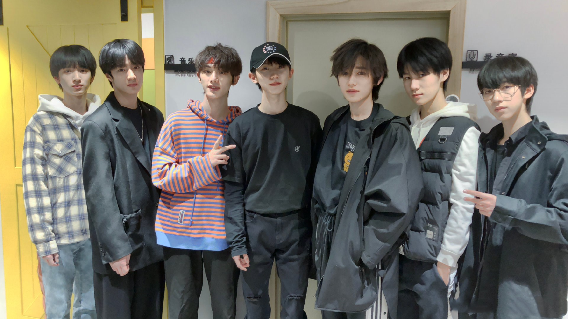 吸血的时代俊峰