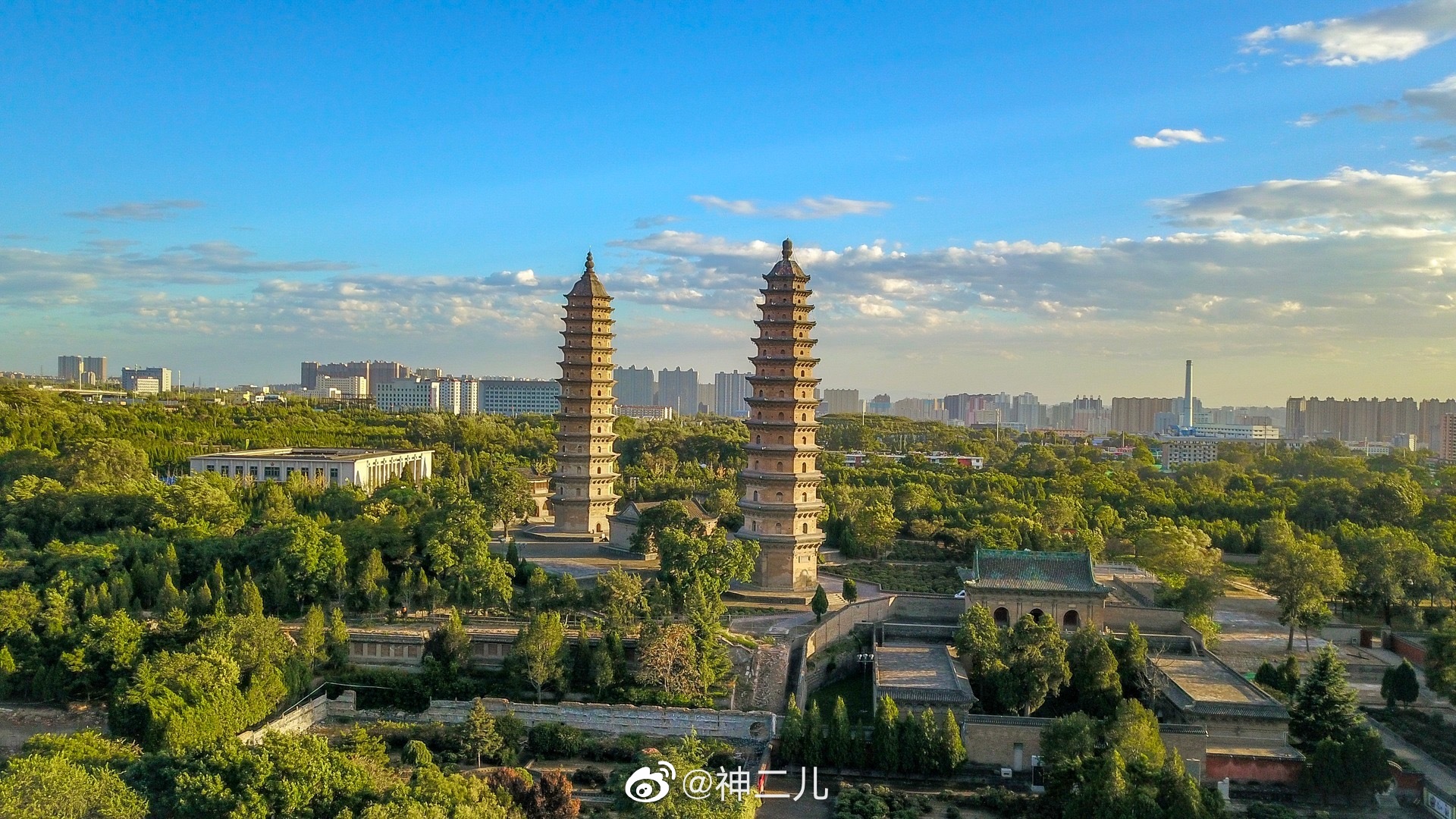 这里是太原双塔寺人人传道的文笔双塔永祚寺双塔