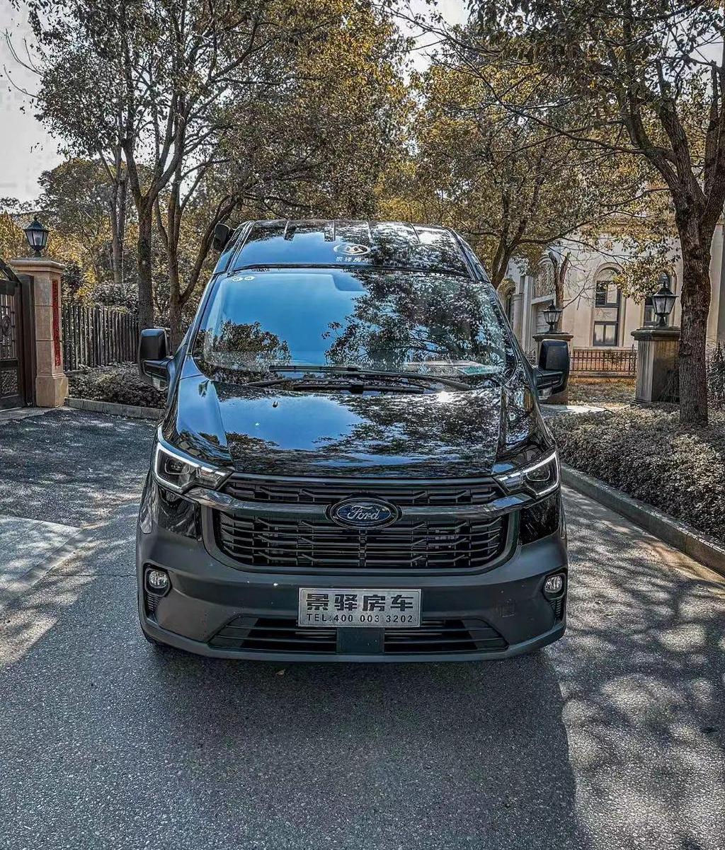 景驿福特新全顺v362房车后置厨卫设计灵活机动尽享美景与自由