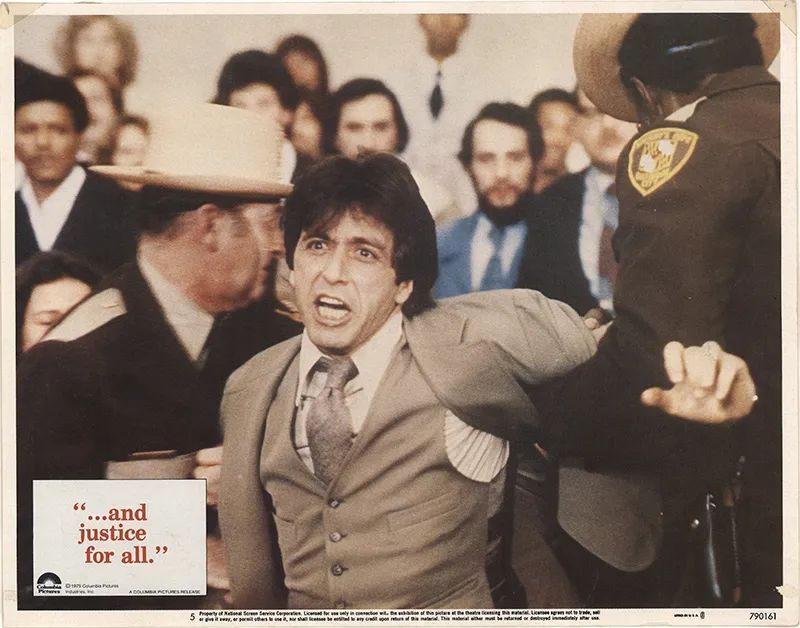 伸张正义阿尔帕西诺演得太震撼炮轰司法黑暗超狠辣