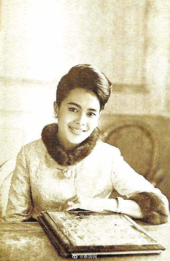 今日是泰国诗丽吉王太后90岁寿诞