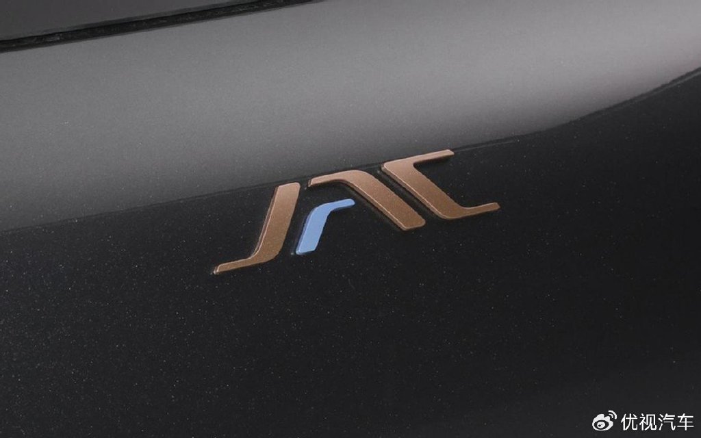 卖不好就降2万！新款江淮钇为3售价6.99万起，剑指五菱缤果？