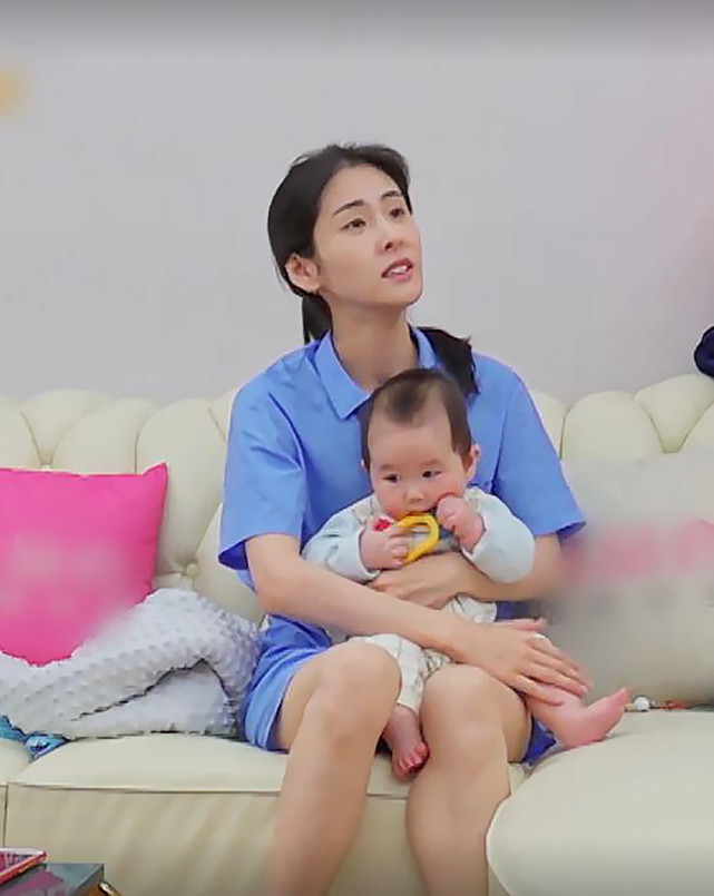 华晨宇罕见聊女儿,说漏嘴透露出差回家后,女儿很想他一直叫爸爸