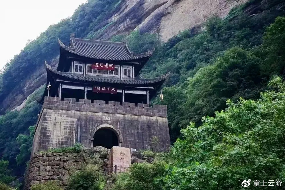 剑阁县:剑门山春景,再游“一夫当关,万夫莫开的圣地”