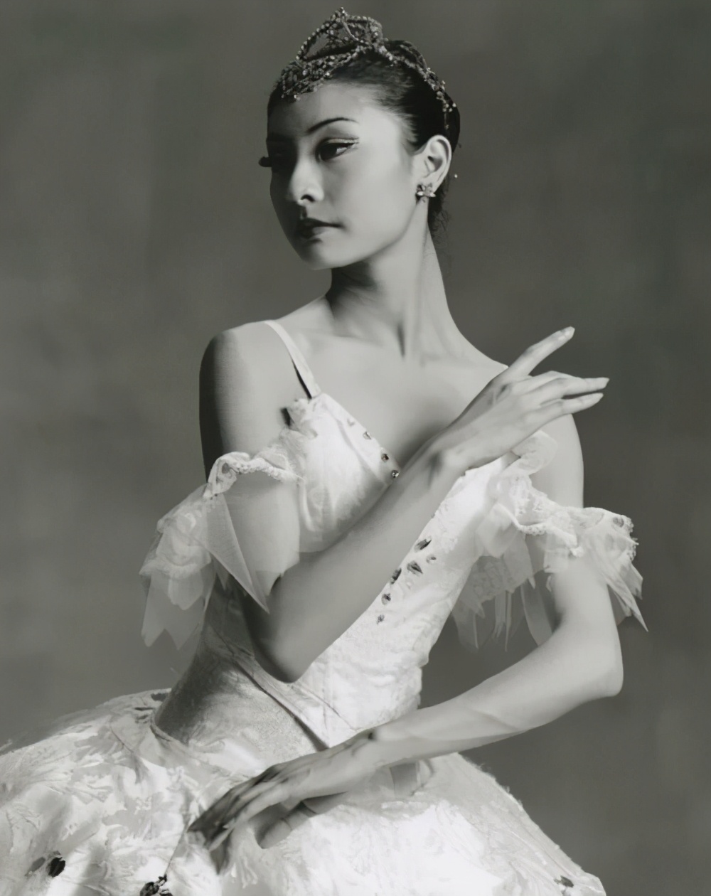 5分综艺|谭元元|黎星|舞蹈风暴_新浪新闻