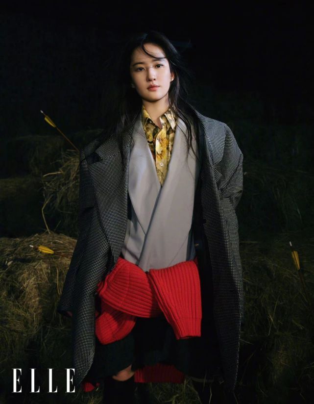 刘亦菲新大片封神!穿黄金战袍拿下顶级女刊金九封面,排面太牛了休闲区蓝鸢梦想 - Www.slyday.coM 刘亦菲新大片封神!穿黄金战袍拿下顶级女刊金九封面,排面太牛了休闲区蓝鸢梦想 - Www.slyday.coM