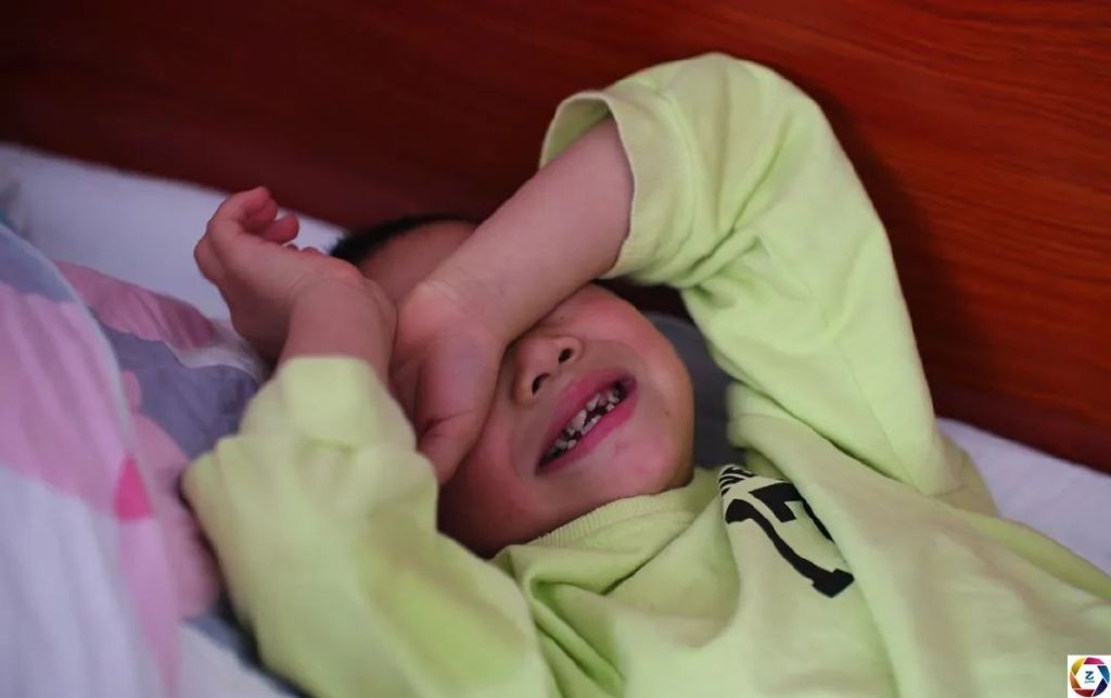 女儿重病被判″死刑″,为救她妈妈冒雨上山采药险丧命,今又遇难题休闲区蓝鸢梦想 - Www.slyday.coM 女儿重病被判″死刑″,为救她妈妈冒雨上山采药险丧命,今又遇难题休闲区蓝鸢梦想 - Www.slyday.coM