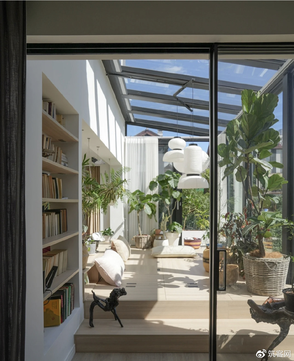 02顶层复式阁楼 露台