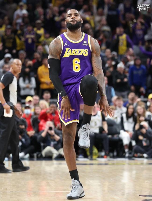 詹皇强啊湖人5战3败却力压14连胜太阳夺冠赔率紧随勇网鹿爵