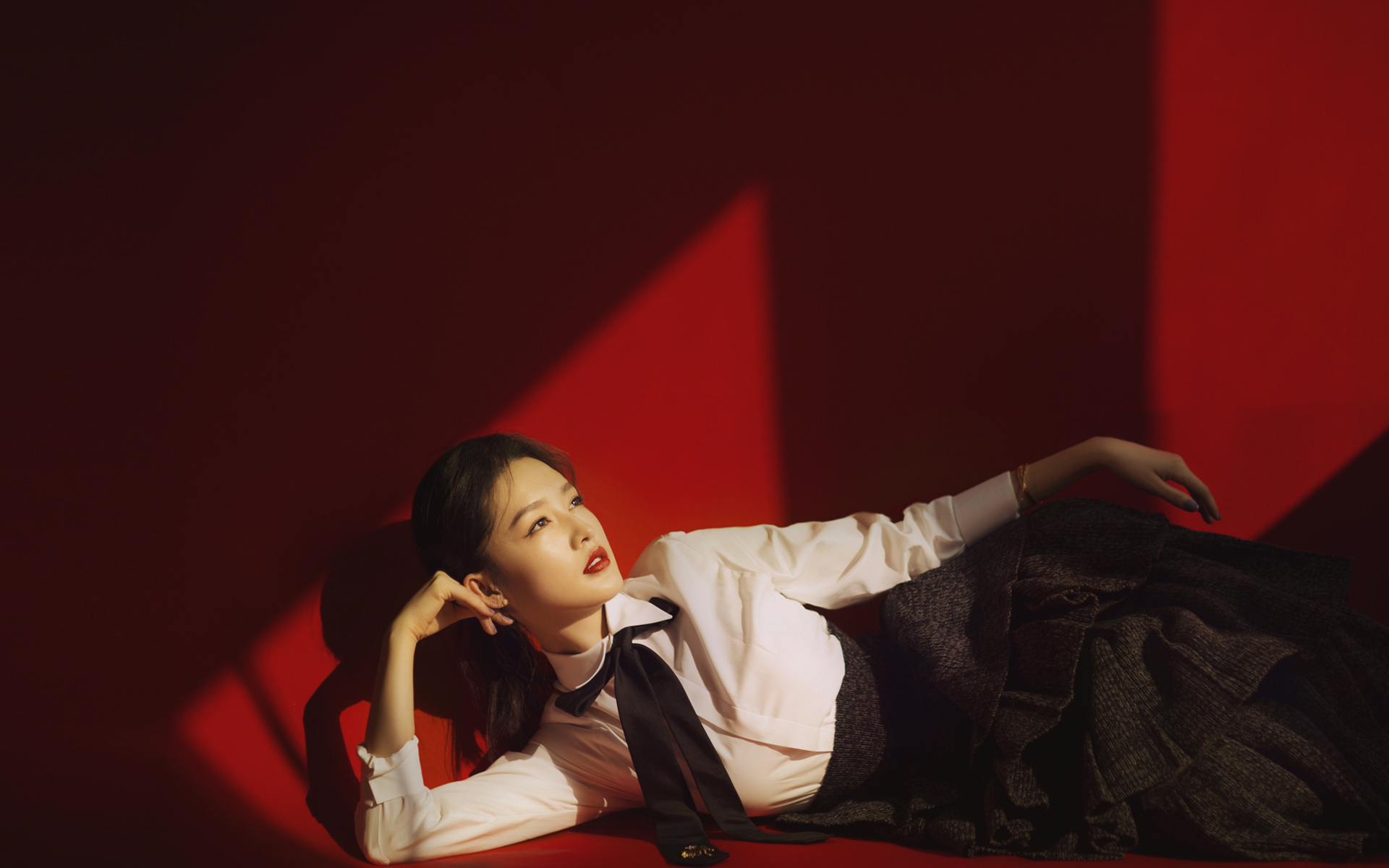 李沁79迷人高清桌面壁纸写真