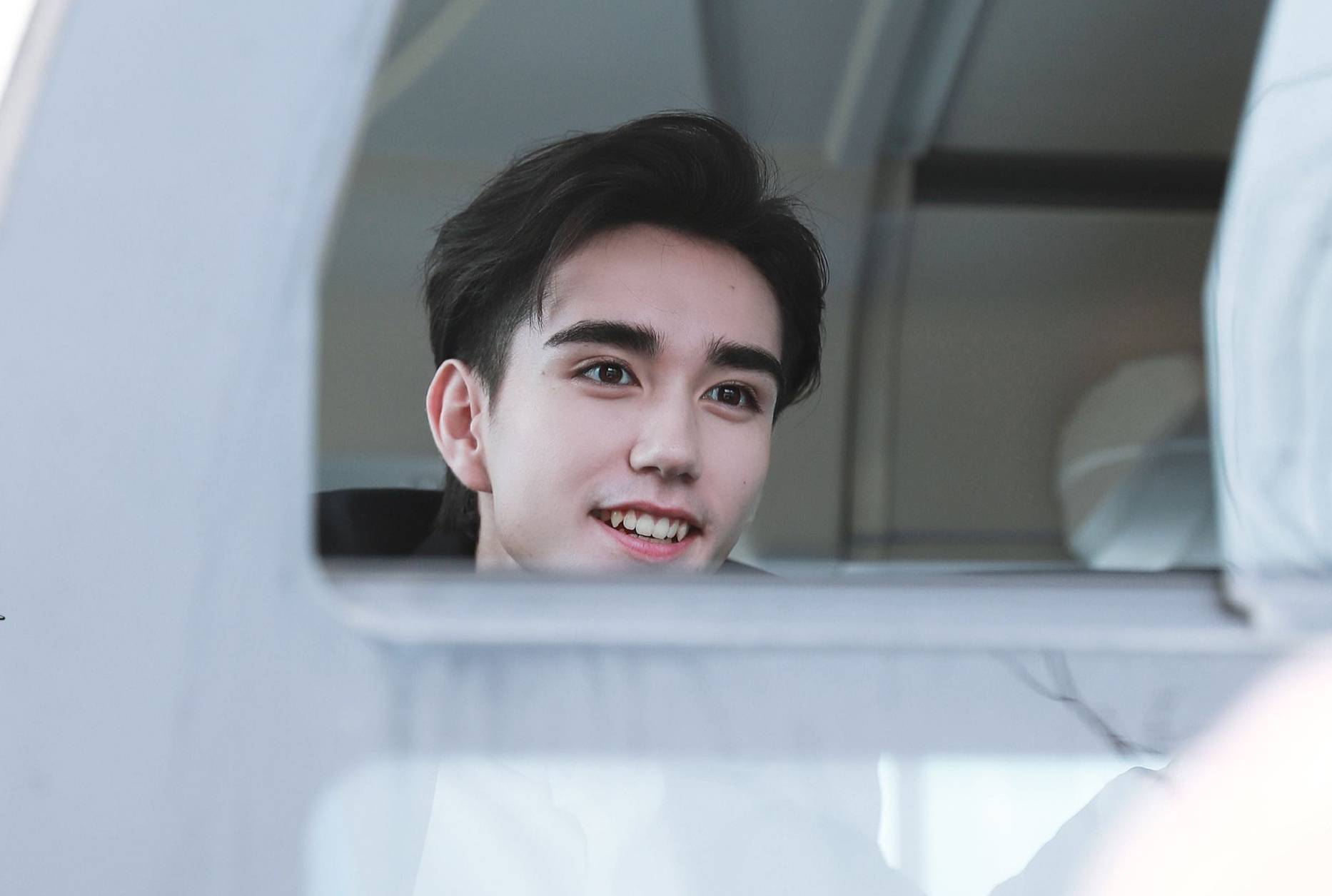 创4选手和马退赛后人气飙升被指与王晨艺都靠饥饿营销出圈