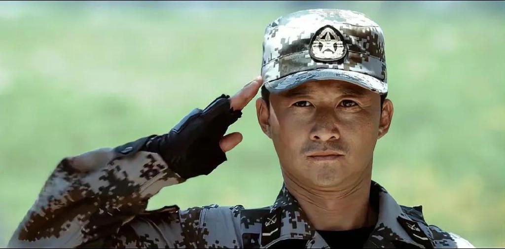 深扒吴京的3次转型,让我彻底看清,“影史第一人”的格局有多大