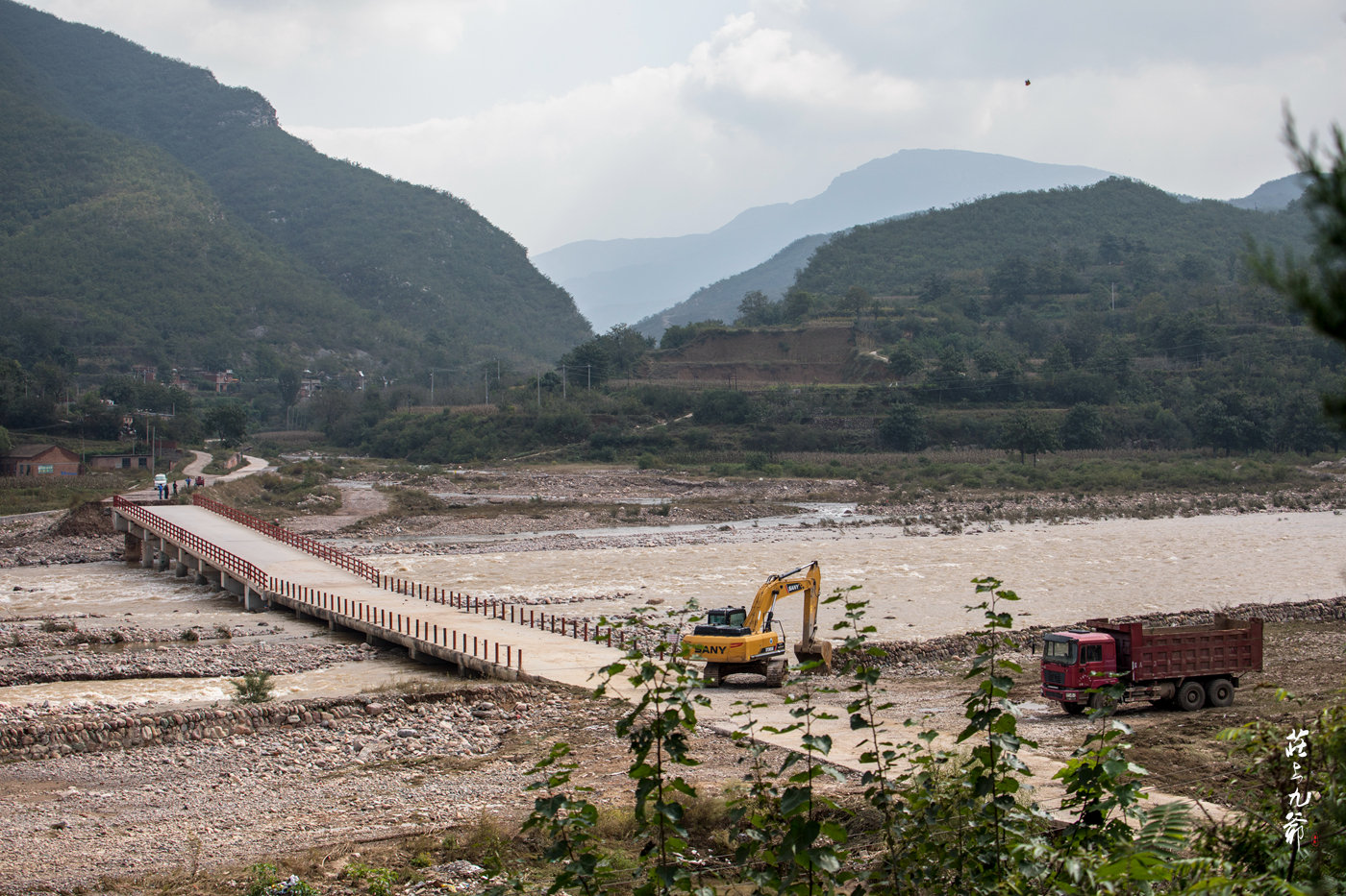 太行山区连续下雨五日 桥断屋塌 水鸟都傻眼了休闲区蓝鸢梦想 - Www.slyday.coM 太行山区连续下雨五日 桥断屋塌 水鸟都傻眼了休闲区蓝鸢梦想 - Www.slyday.coM