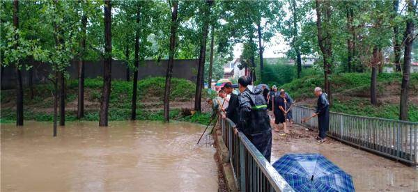 河南郏县：全力做好防汛减灾 做暴雨中的“守护者”休闲区蓝鸢梦想 - Www.slyday.coM