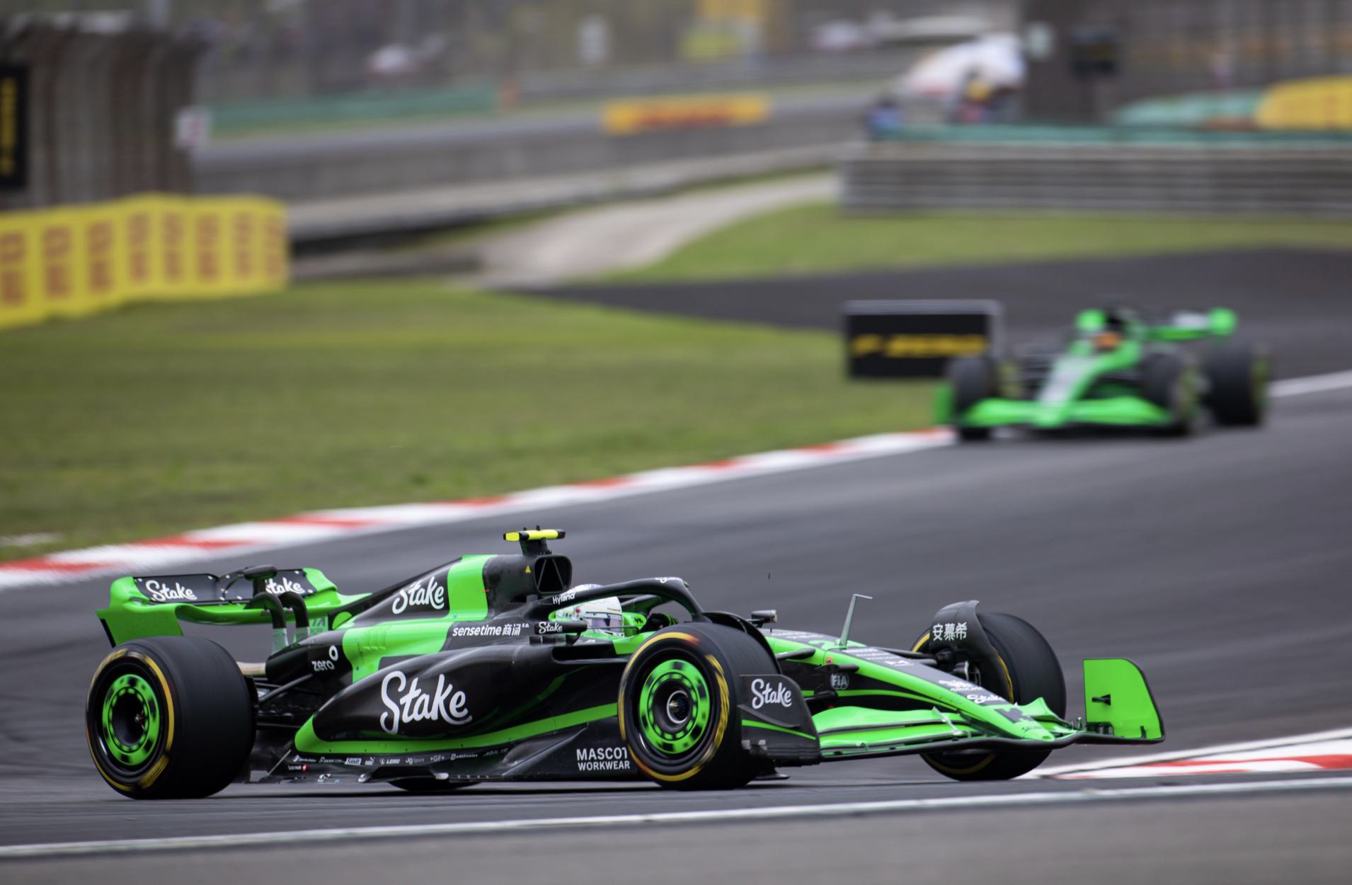 F1中国大奖赛冲刺赛排位赛:周冠宇冲进前十|索伯车队|迈凯伦车队|阿斯顿·马丁车队|f1中国大奖赛冲刺赛排位赛|车手_新浪新闻