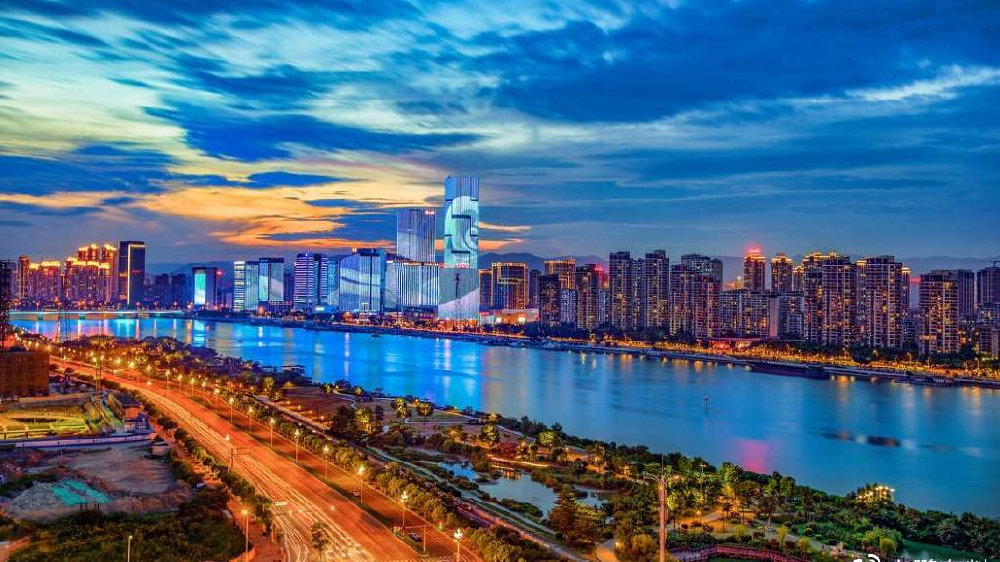 中央选定福州建海峡西岸中心城市,真实的福州有多硬核,为何选它|海峡西岸|福州|福州市_新浪新闻