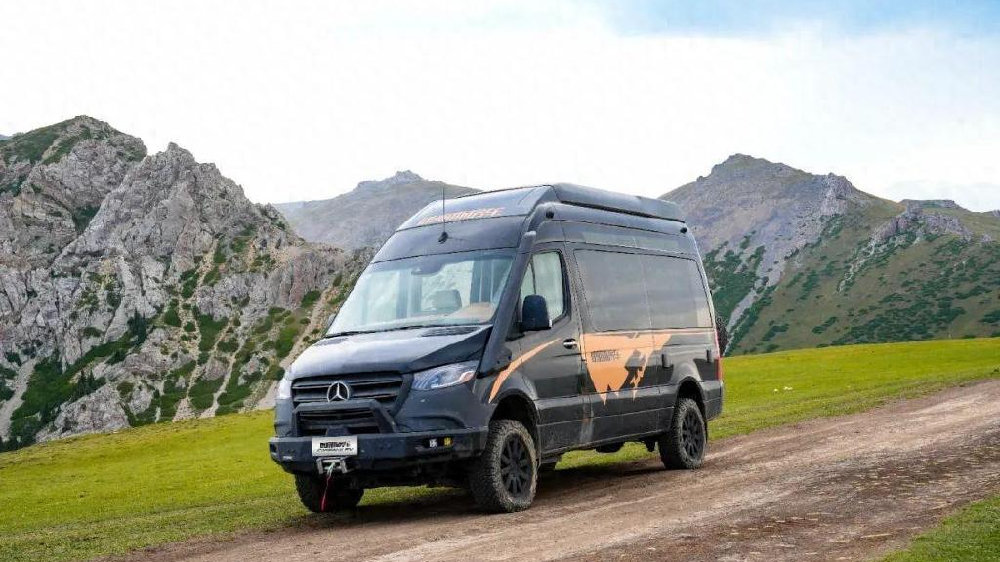 康派斯奔驰SprinterB型房车 气派商务 奢雅舒适 轻松应对各类旅居场景