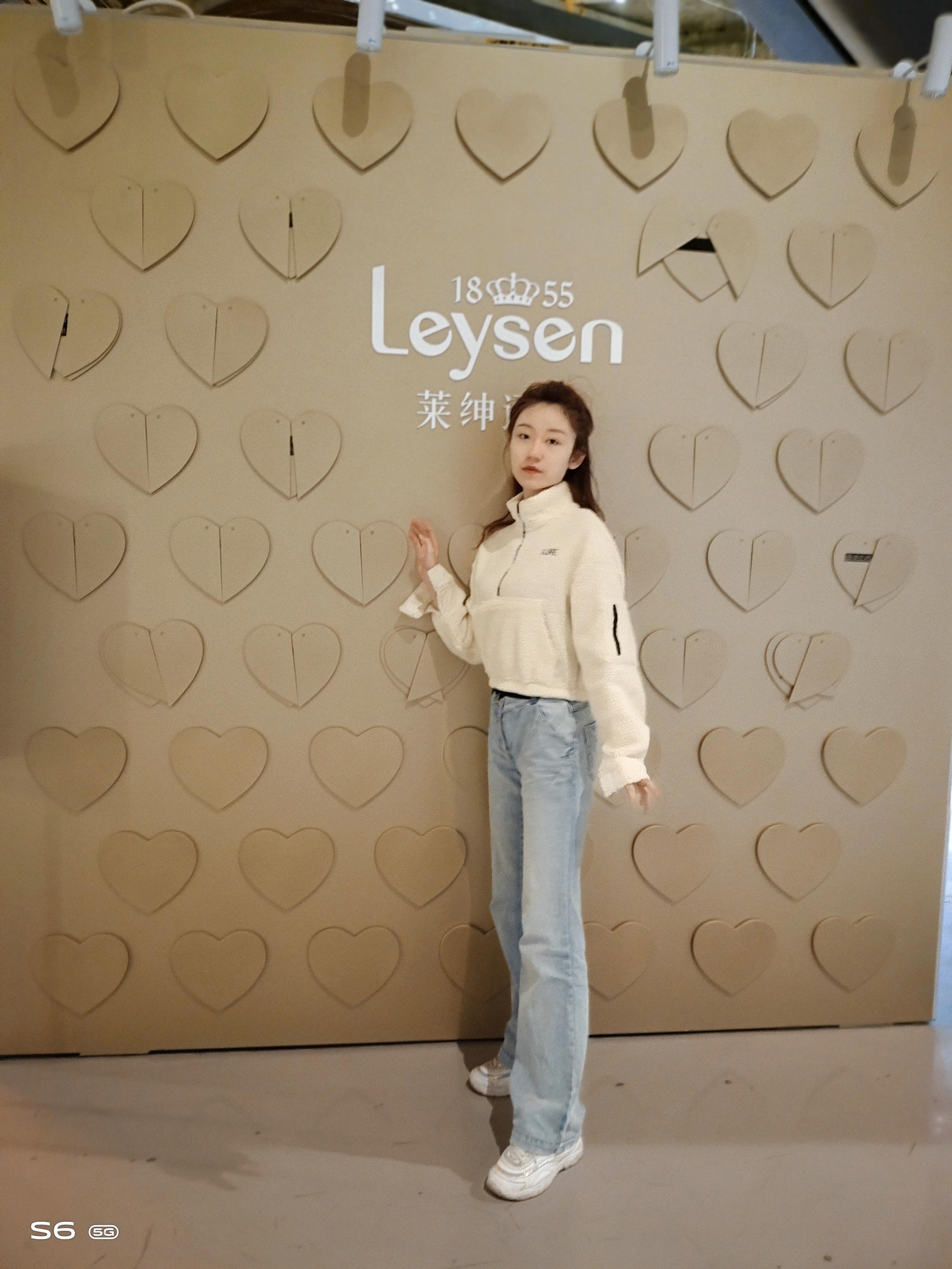 vivo S6评测体验！美女说：终于不用看直男们跑5G网速了！