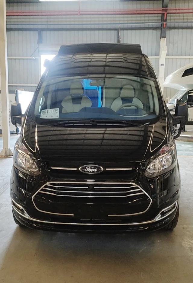 商务风拉满带升降顶盛合福特全顺v362旅居商务两兼顾