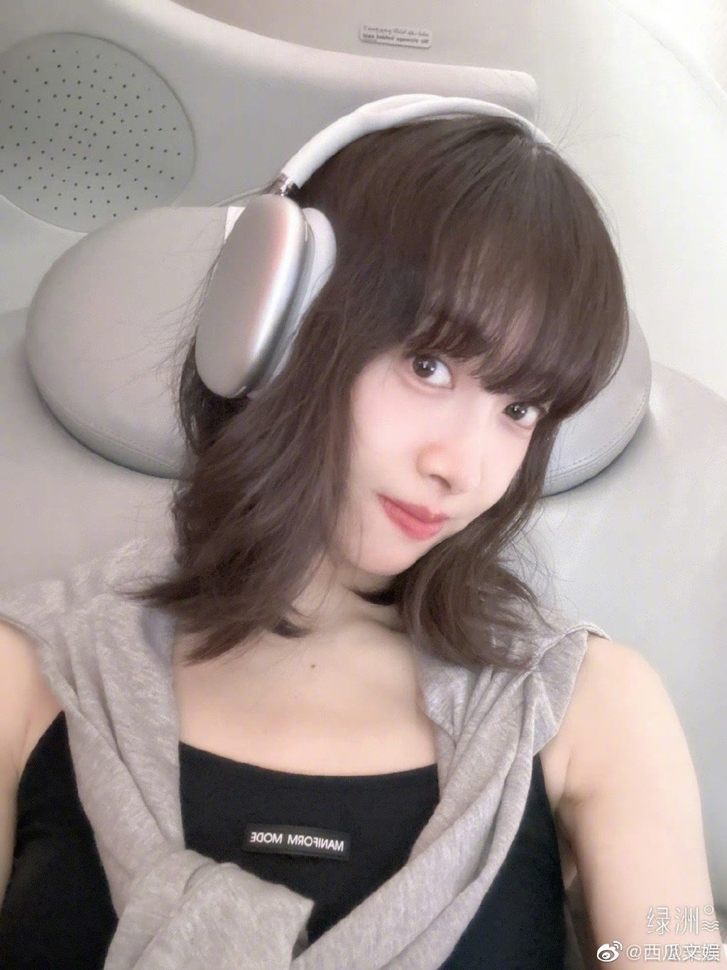 小伙伴们快来看看吧,宋茜晒侧颜自拍,可以有啊,我爱了!