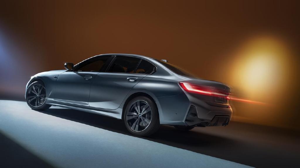 2022成都车展新款宝马3系正式上市售价2999万元起