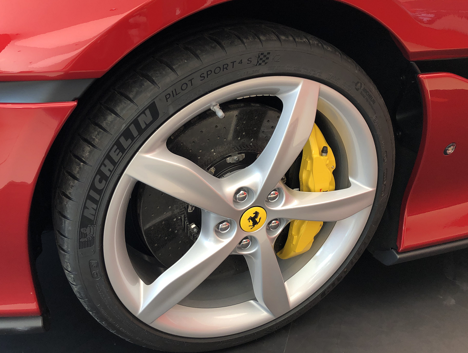 静赏portofino m!初识法拉利硬顶敞篷魅力:真想要!-新浪汽车