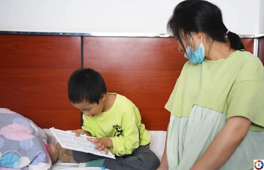 女儿重病被判″死刑″,为救她妈妈冒雨上山采药险丧命,今又遇难题休闲区蓝鸢梦想 - Www.slyday.coM 女儿重病被判″死刑″,为救她妈妈冒雨上山采药险丧命,今又遇难题休闲区蓝鸢梦想 - Www.slyday.coM