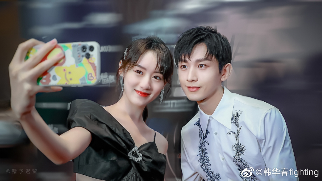 看了袁冰妍与成毅私下的甜蜜你还会对云歌会的表现耿耿于怀