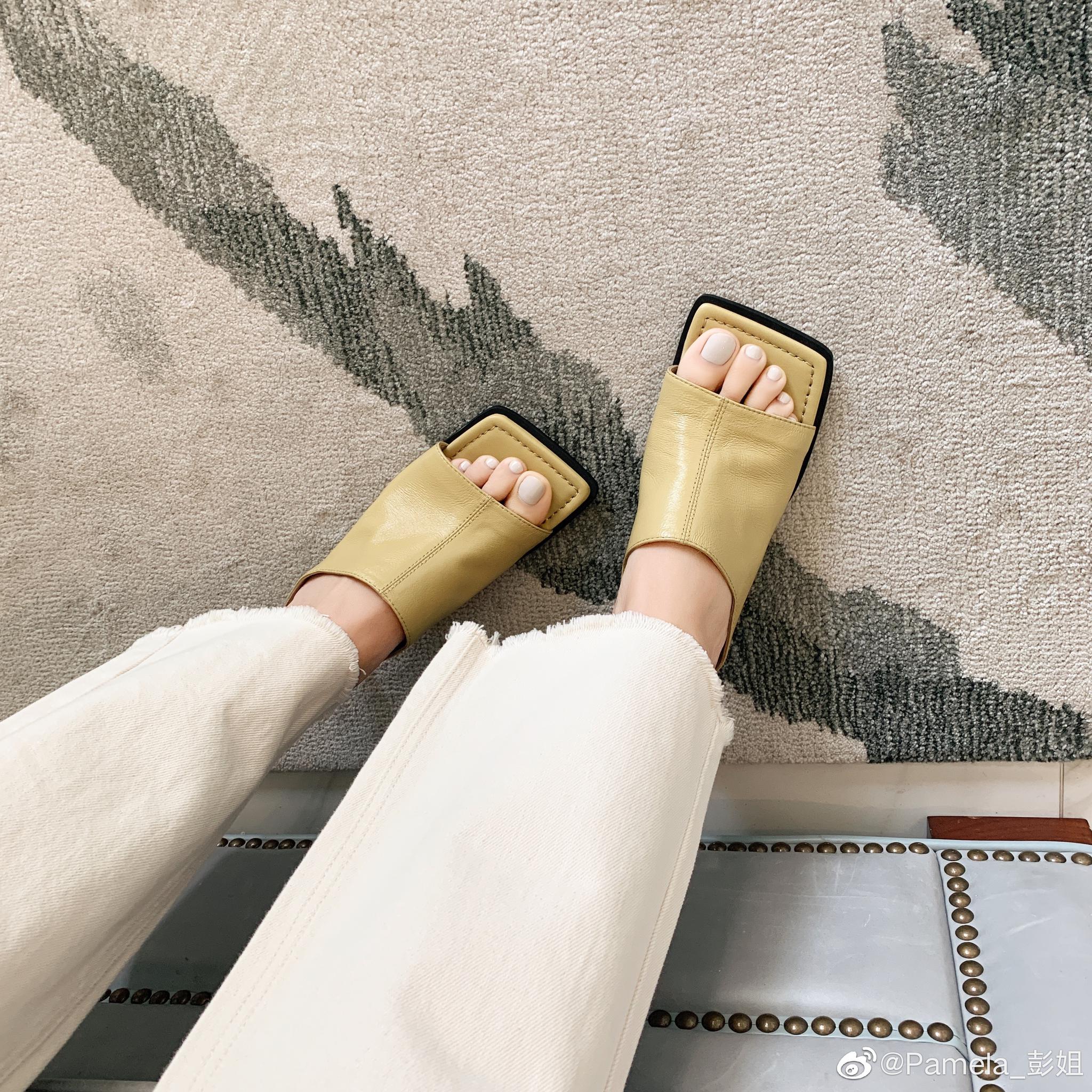 早啊小宝贝们金属小喇叭跟最火热的黄色和黑色pick了吗!