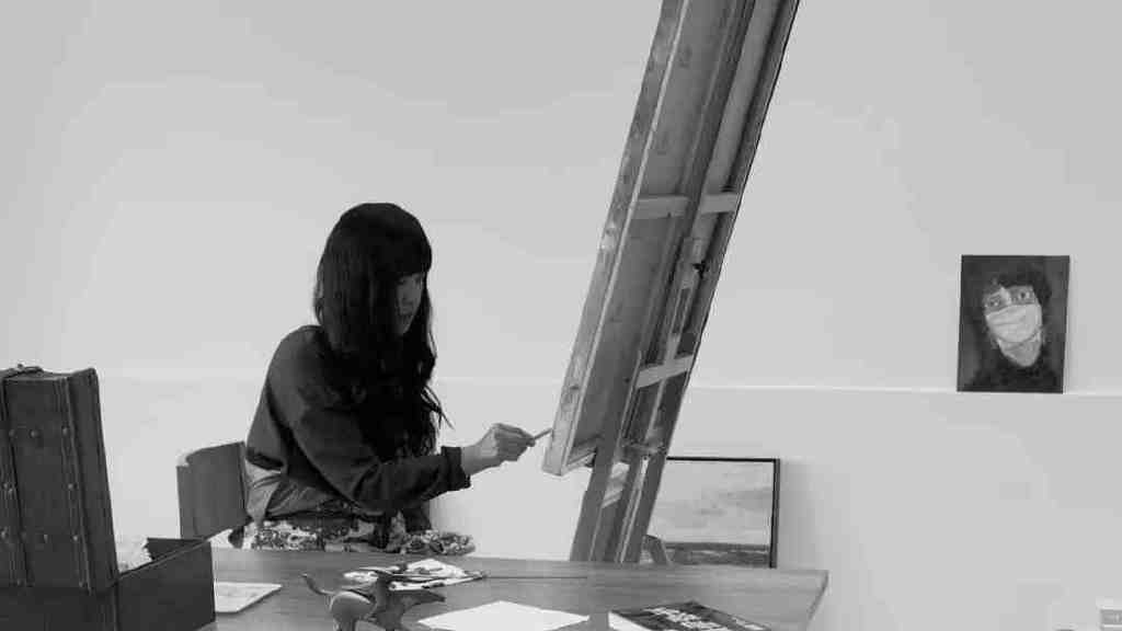 即使在痛苦中刺破了皮肤——张钧油画中的轻盈和沉郁休闲区蓝鸢梦想 - Www.slyday.coM 即使在痛苦中刺破了皮肤——张钧油画中的轻盈和沉郁休闲区蓝鸢梦想 - Www.slyday.coM