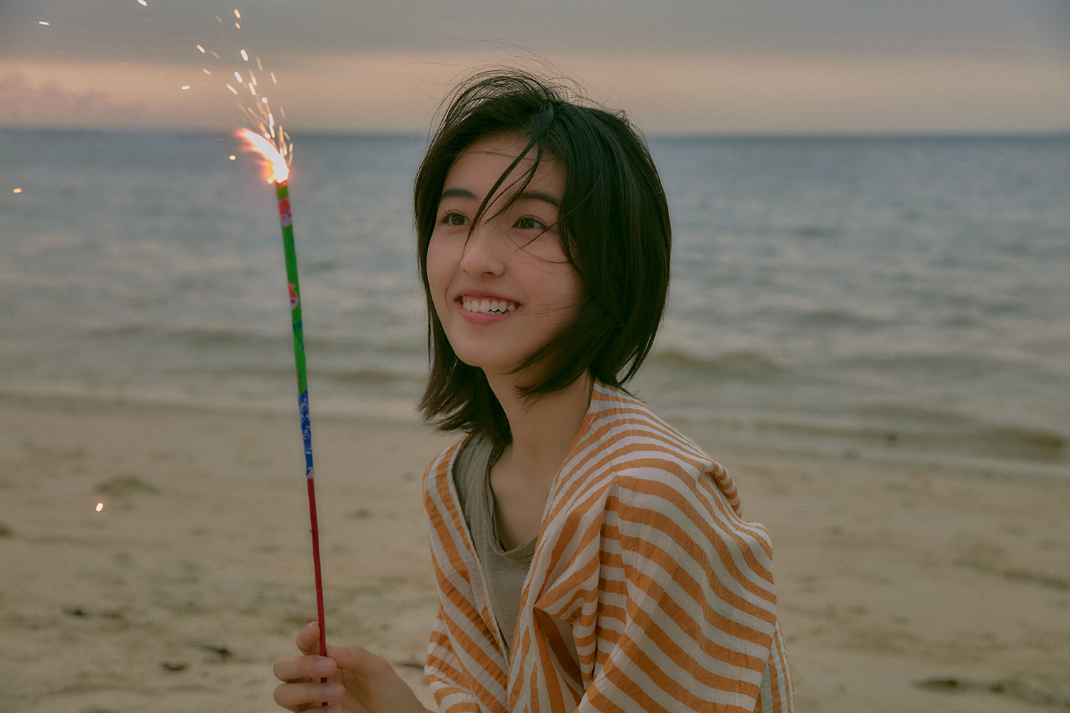 《向往的生活》第六季"大海篇"4.29首播 妹妹张子枫大片释出|第六季|