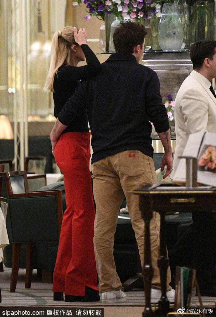 贝克汉姆大儿子brooklyn beckham布鲁克林与妻子nicola……__财经头条