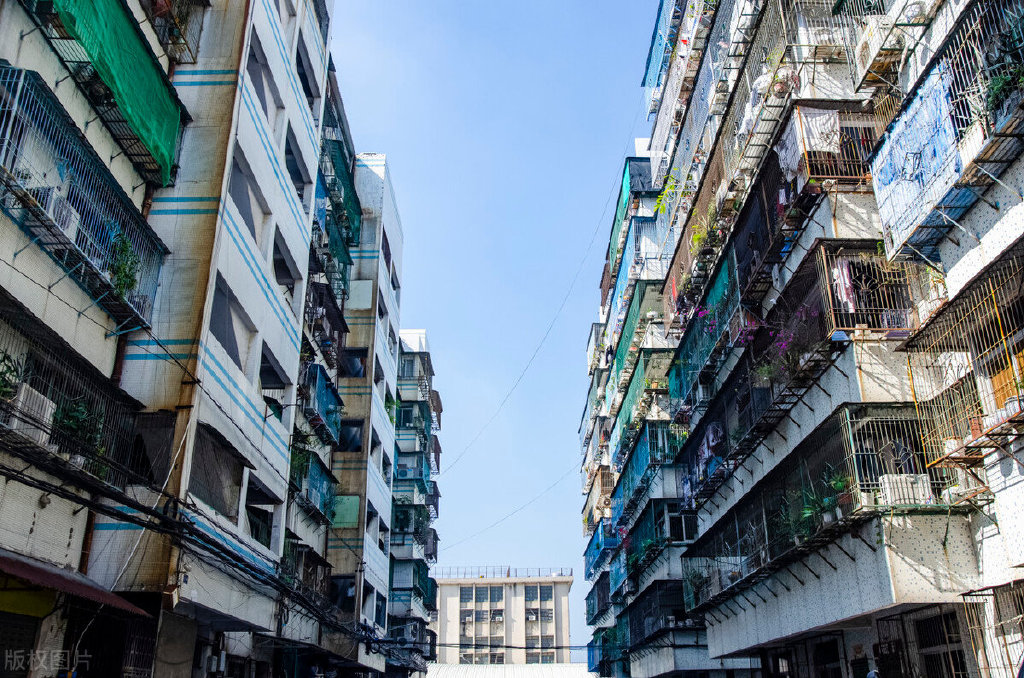 老旧小区装电梯难,住户反对的理由是什么?6点说出实情