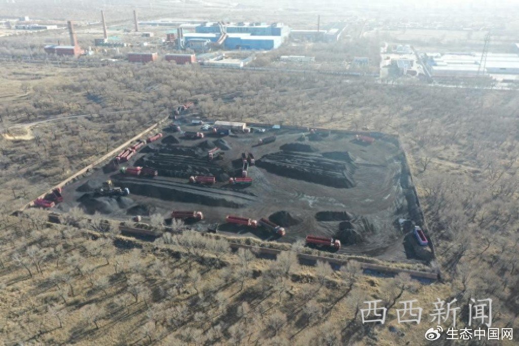 一煤场露天堆煤,长期扬尘污染、无防护措施|西西新闻|呼和浩特市|煤尘污染|内蒙古自治区|托克托县_新浪新闻
