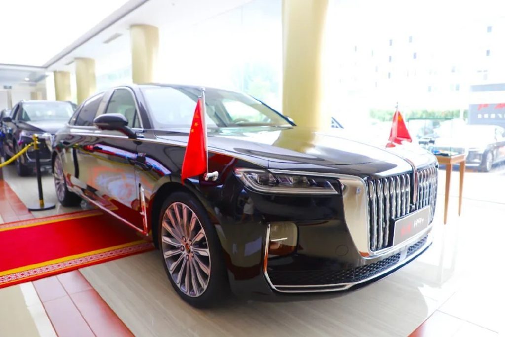 探店红旗h9来济南了轴距超奔驰s级顶级奢华星空顶