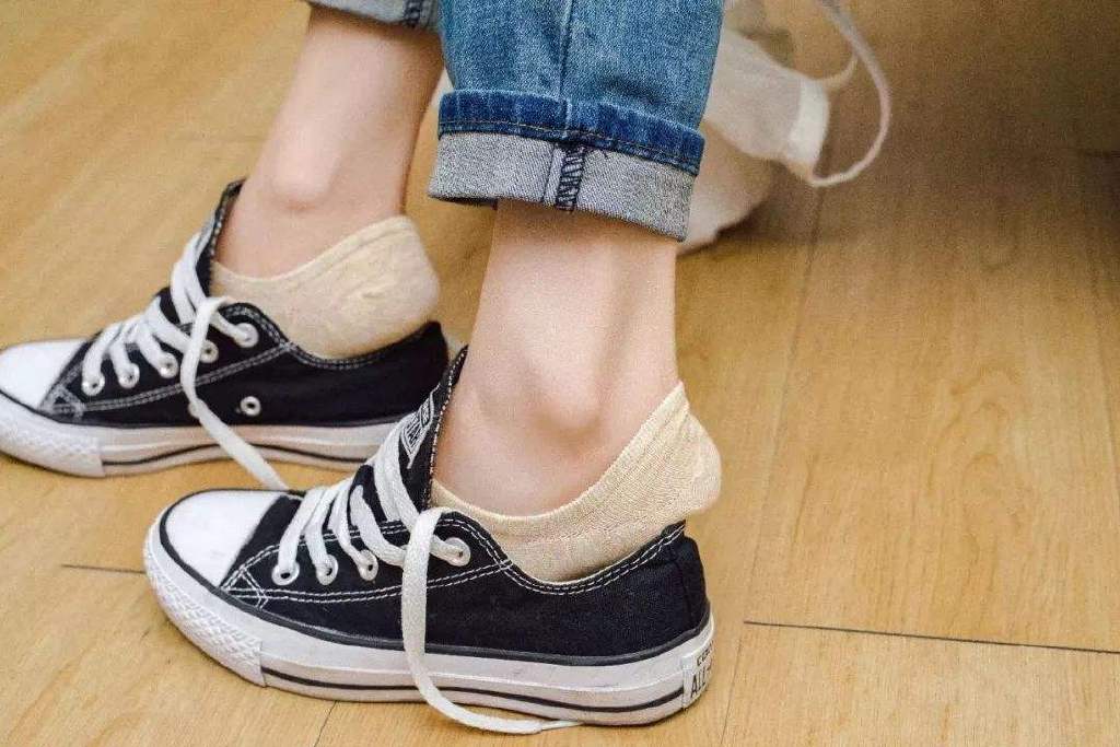 鞋子上都是臭味