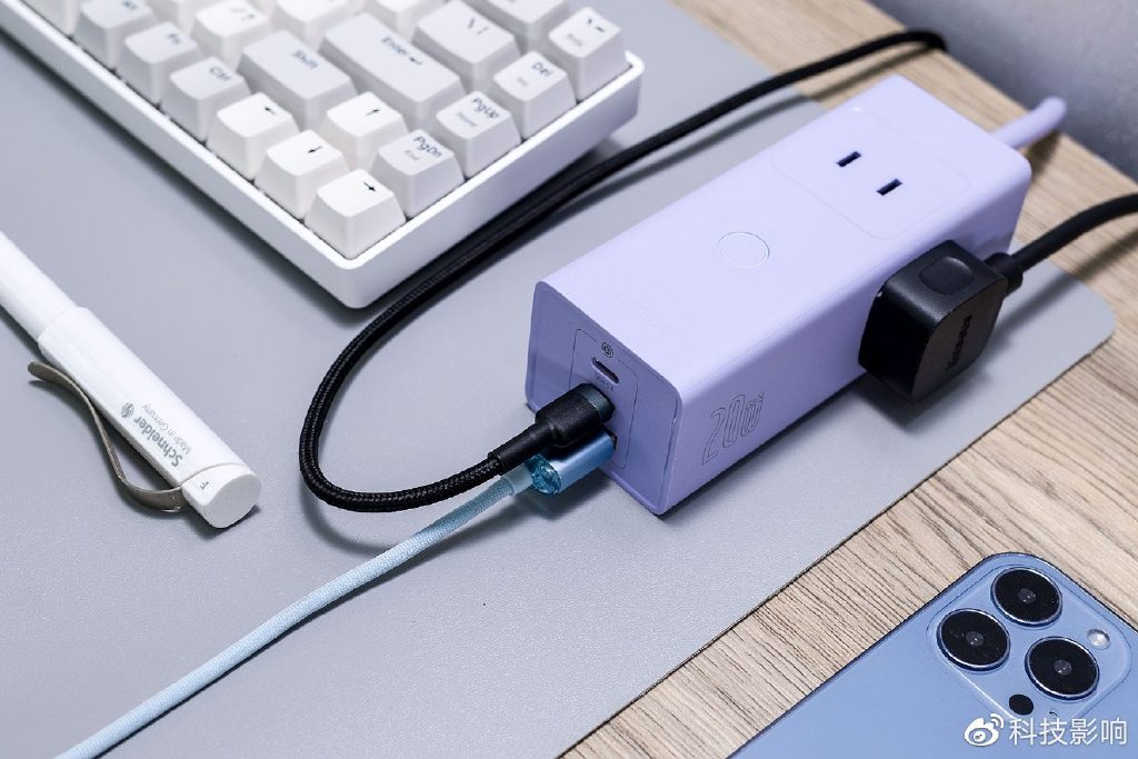 倍思灵傲系列20W Lite插线板评测：实用性与安全性兼备__财经头条