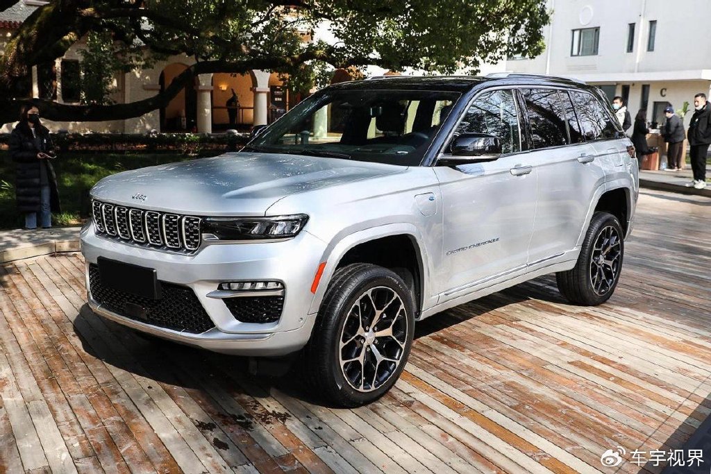 谁还不知道jeep大切诺基换代了这次上了混动但卖6499万起