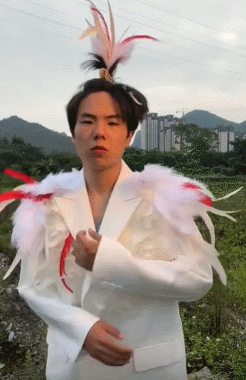 1100万粉丝的“垫底辣孩”塌房?作品被骂,最新一期竟逆风翻盘!休闲区蓝鸢梦想 - Www.slyday.coM 1100万粉丝的“垫底辣孩”塌房?作品被骂,最新一期竟逆风翻盘!休闲区蓝鸢梦想 - Www.slyday.coM