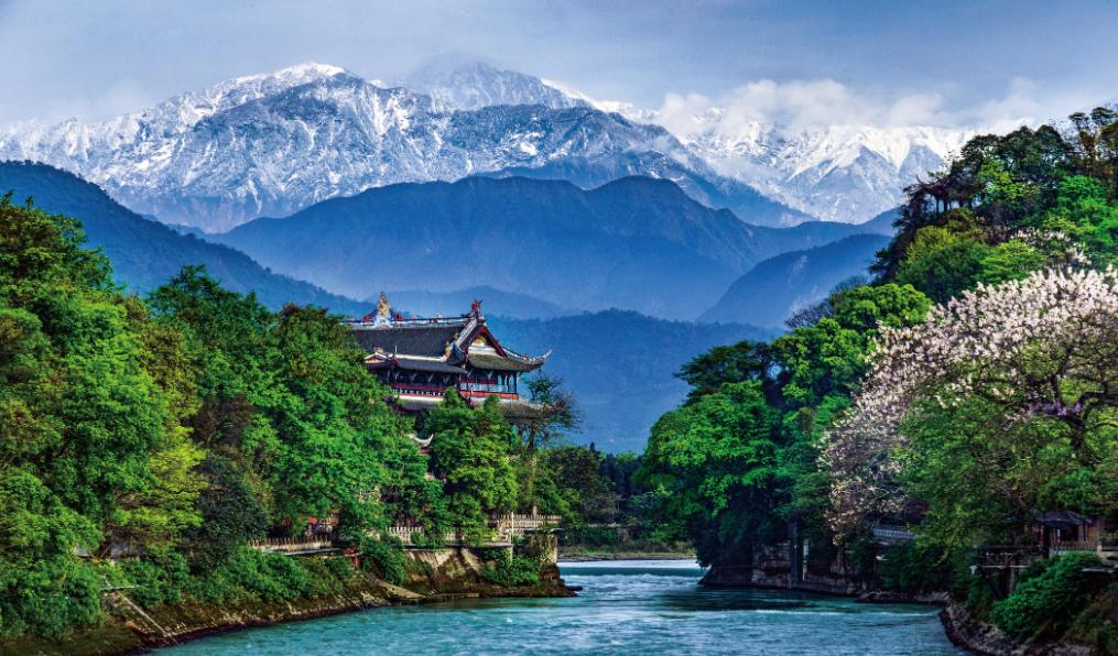 都江堰宝瓶口控制岷江水进入成都平原的流量川观新闻记者 邵明亮10月