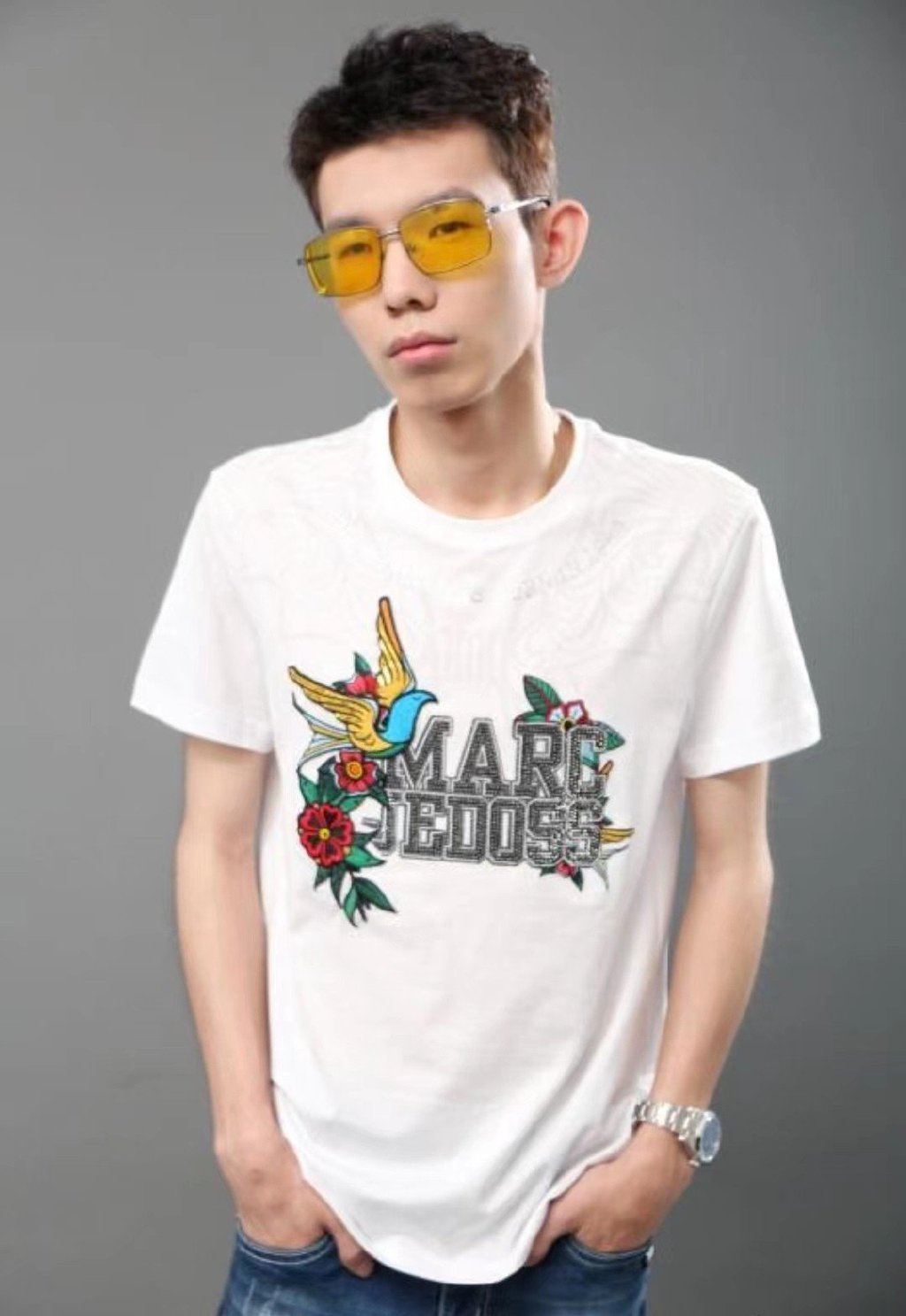 张嘉文直播间上演p图大赛,网友高端p图层出不穷,节目效果拉满__财经