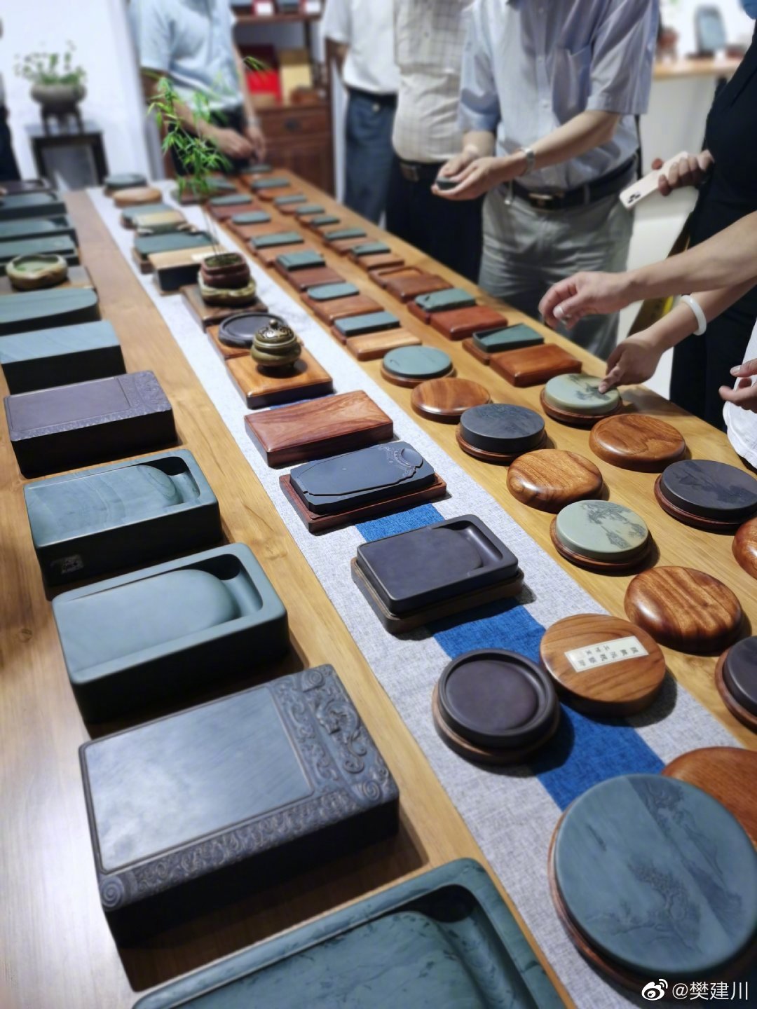 洮砚是中国四大名砚，石料产在甘南卓尼县洮砚镇__财经头条