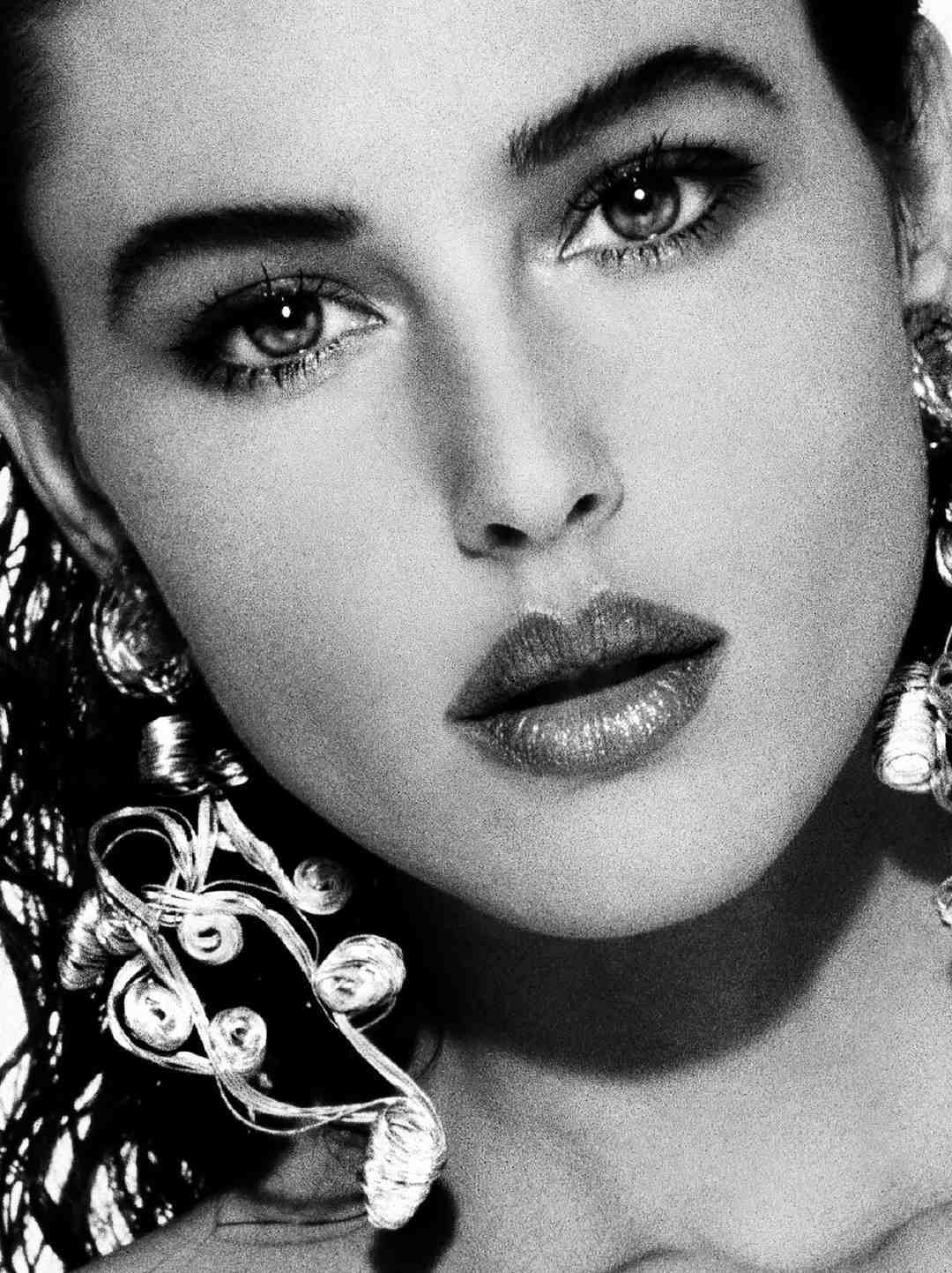 永远的女神monica bellucci 莫妮卡.贝鲁奇__财经头条