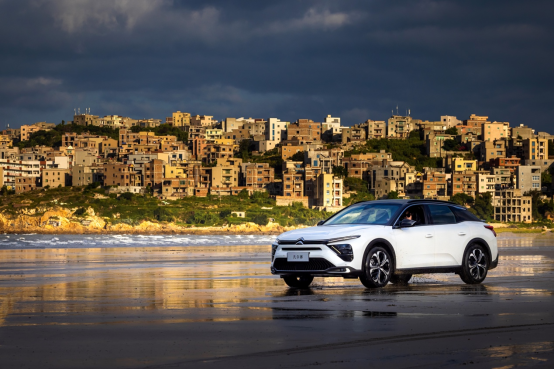 B级旗舰里的性价比之选 凡尔赛C5 X上市，售14.37休闲区蓝鸢梦想 - Www.slyday.coM