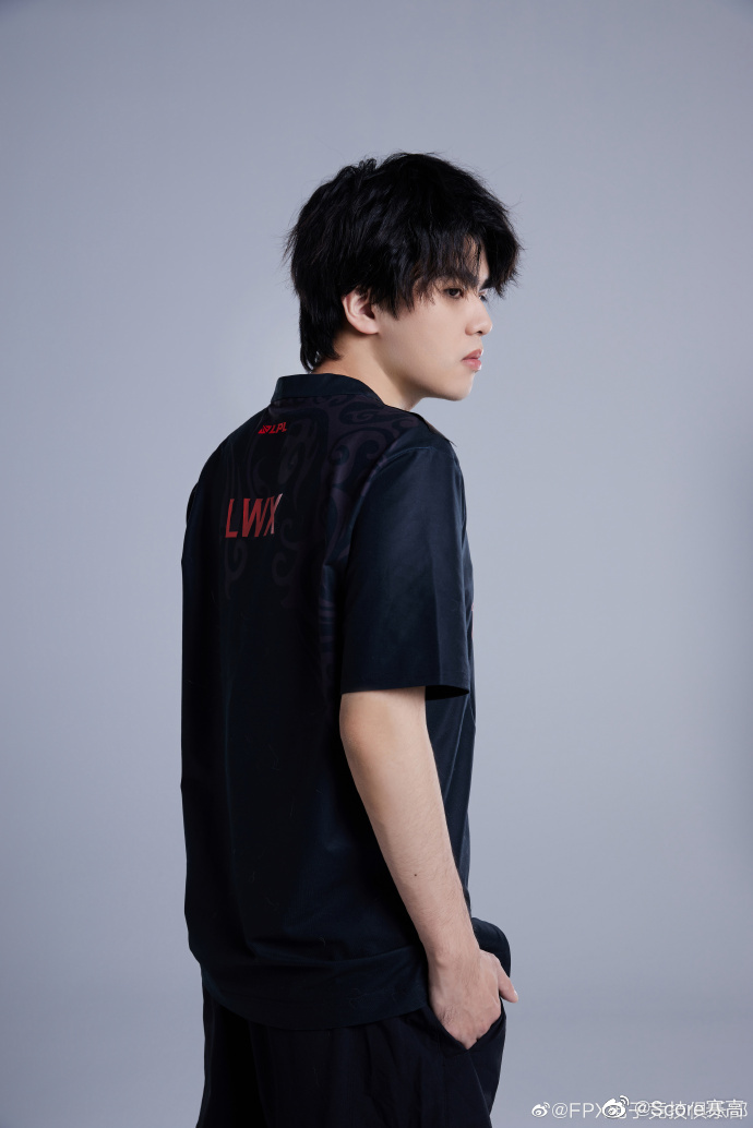 fpx电子竞技俱乐部 夏季赛定妆照_高清图集_新浪网