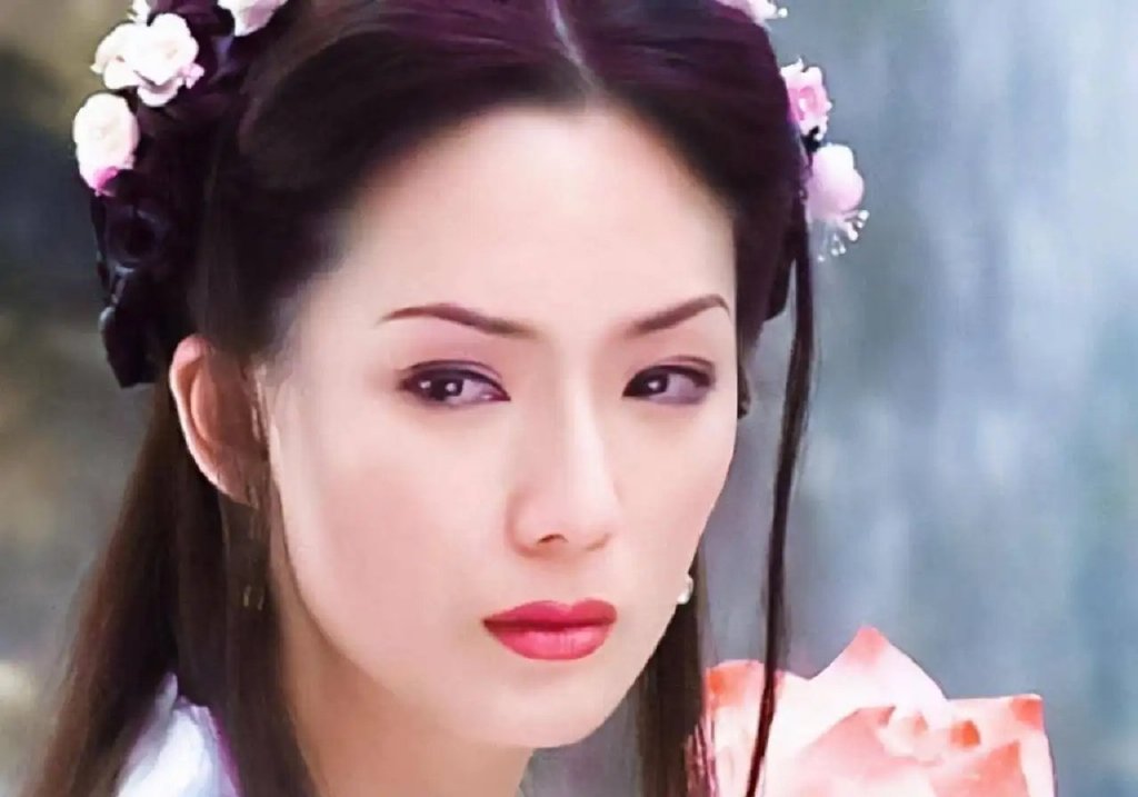 47岁“何仙姑”郑秀珍近照曝光,离婚多年带儿子一起幸福生活__财经头条